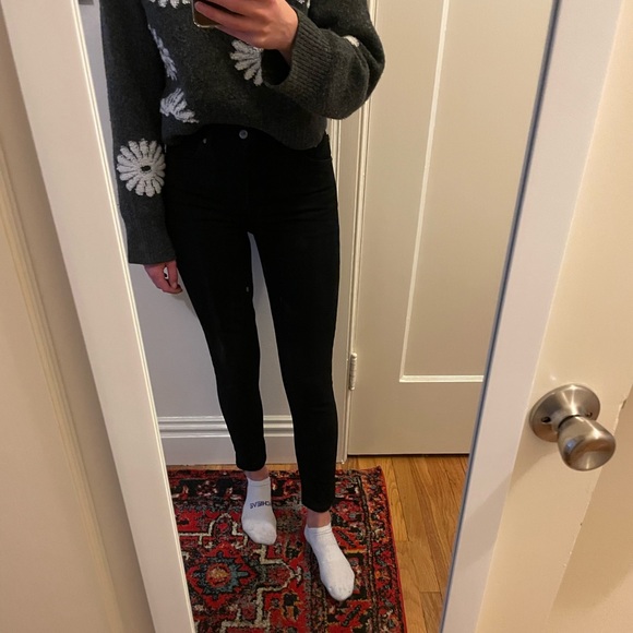 Reformation Jeans - Picture 9 of 10